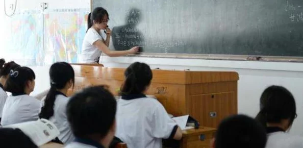 老师受不了了好硬好大近日在校园内引发热议据悉一位老师因教学压力过大而感到无奈学生们纷纷围观并讨论此事